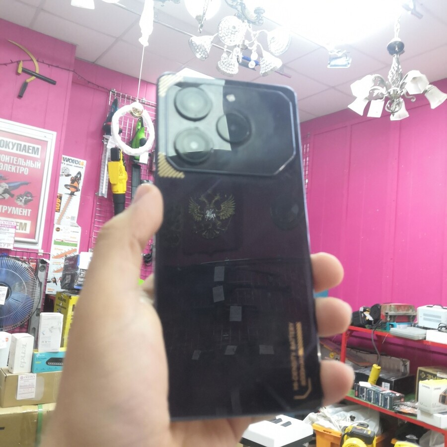 Мобильный телефон Tecno pova 6 pro 12/256