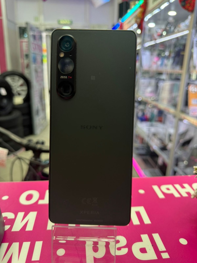 Мобильный телефон Sony 1 V 12-256gb