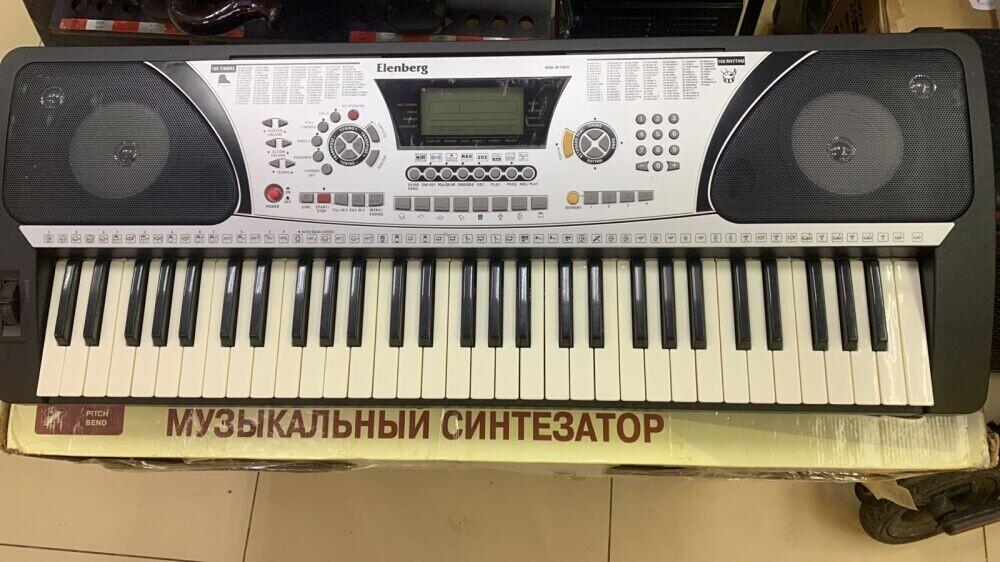 Синтезатор  Elenberg MS-6180