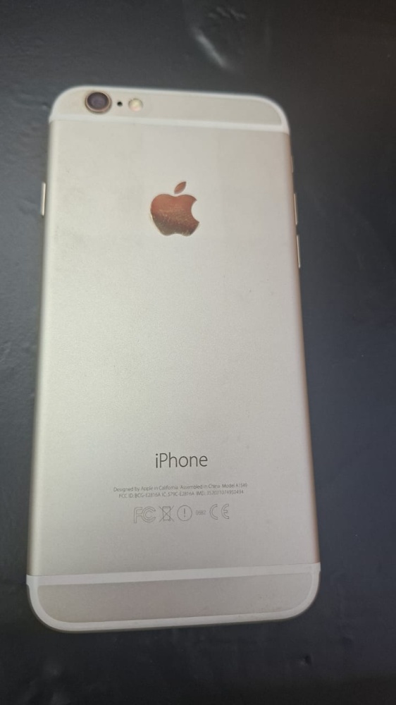 Смартфон iPhone 6  64 гб