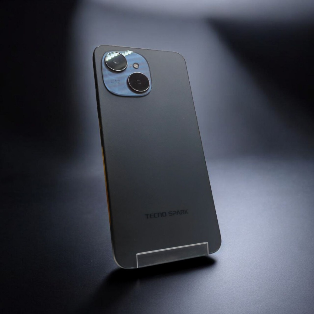 Мобильный телефон Tecno Spark 40c