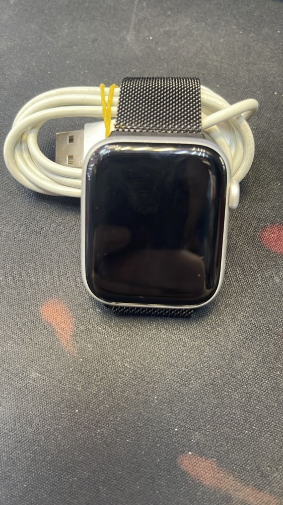 Часы Apple Watch SE 44mm
