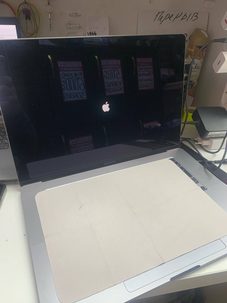 Ноутбук Масbook PRO 2019