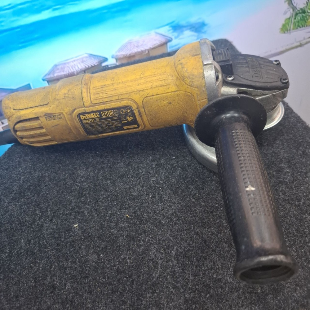 УШМ (Болгарка) DEWALT