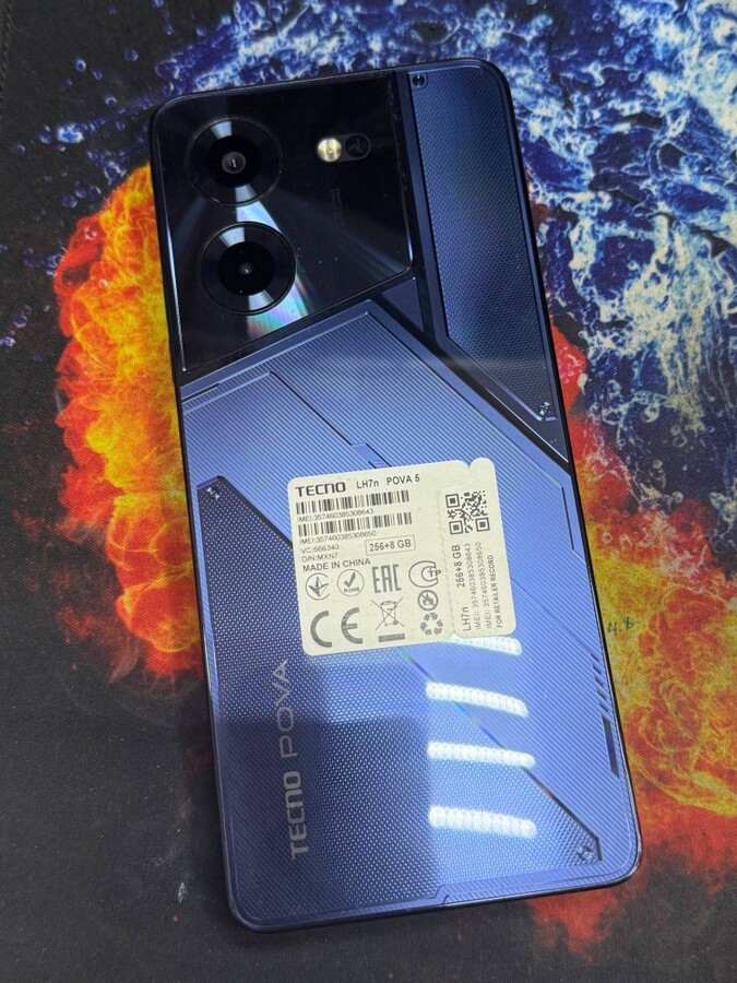 Мобильный телефон Tecno pova 5 8/256