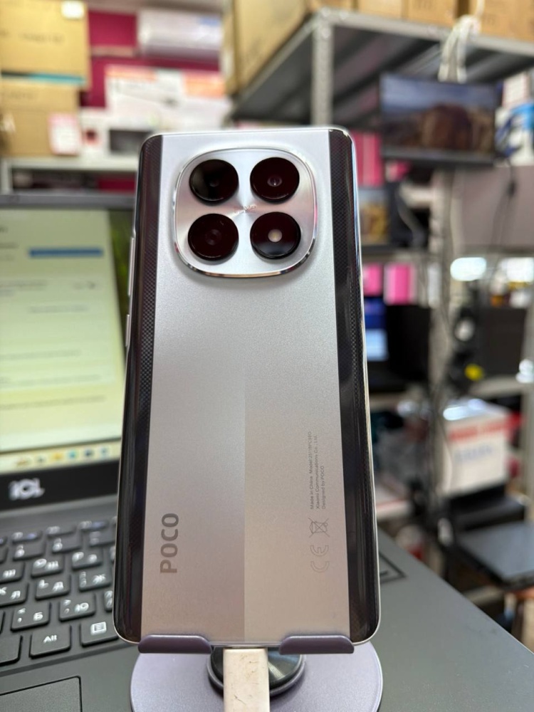 Смартфон Xiaomi Poco M8 8/512GB