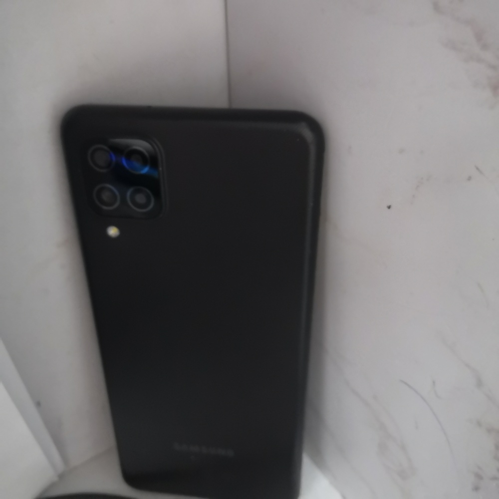 Смартфон Samsung A12