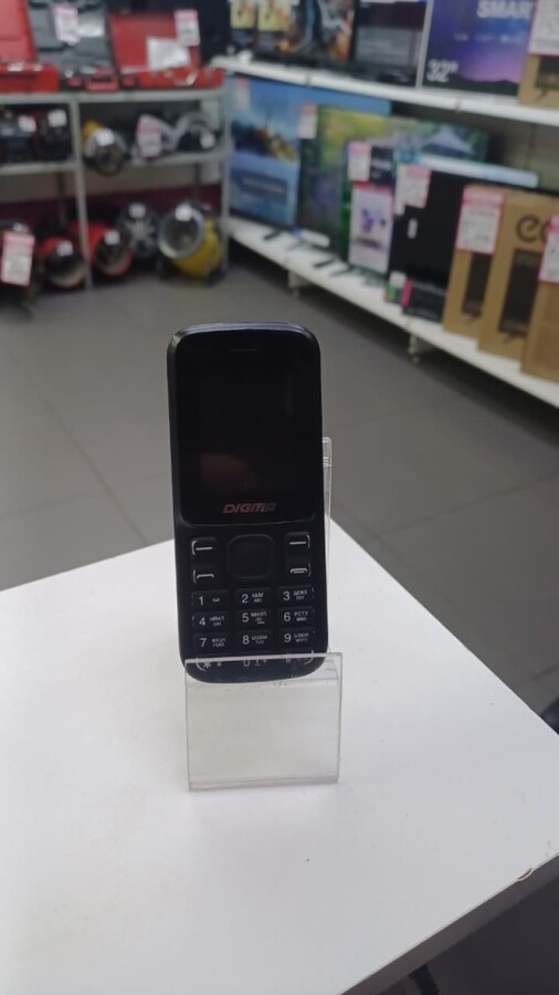 Мобильный телефон DIGMA