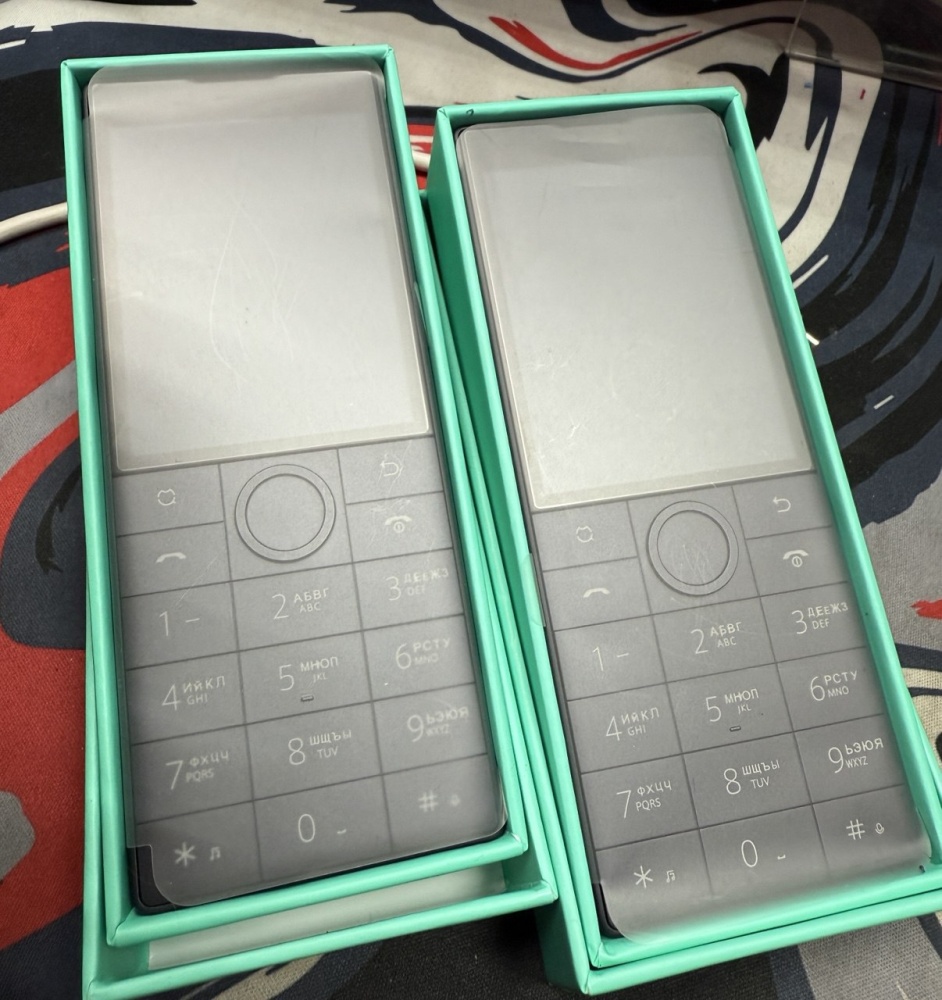 Смартфон Xiaomi QIN F22