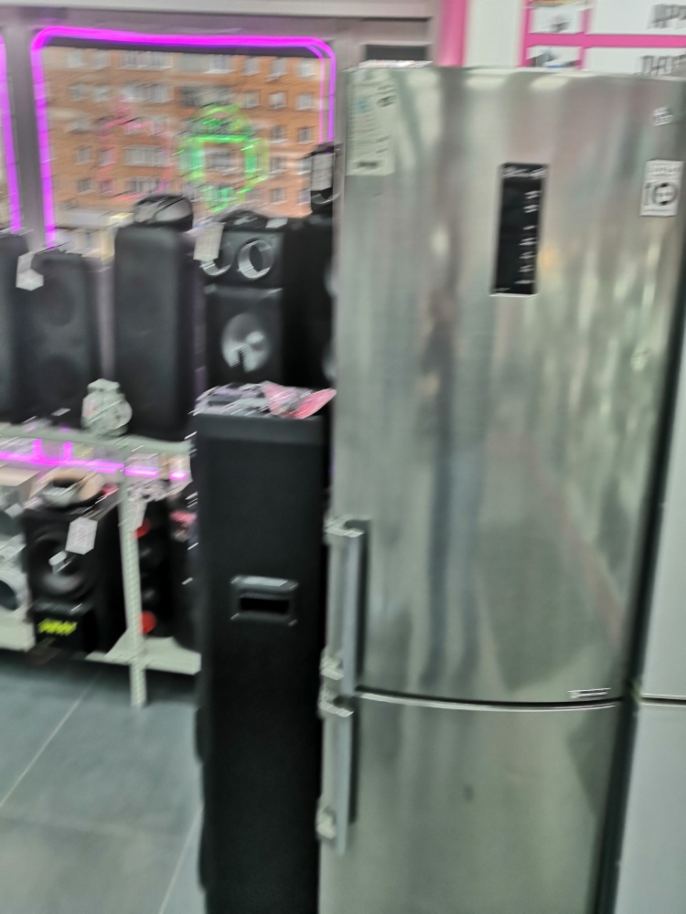 Холодильник LG серый