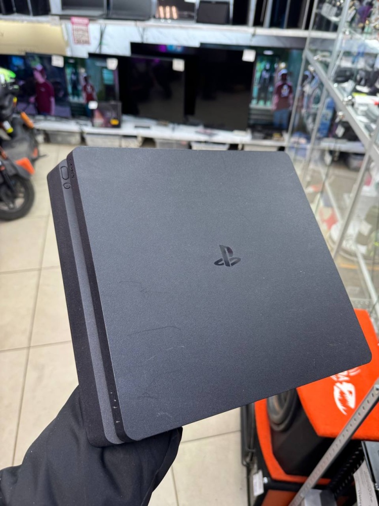 Sony PlayStation 4 slim 1tb