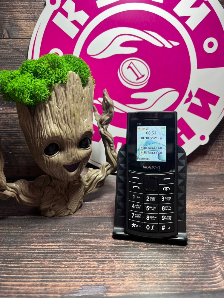 Мобильный телефон Maxvi с40