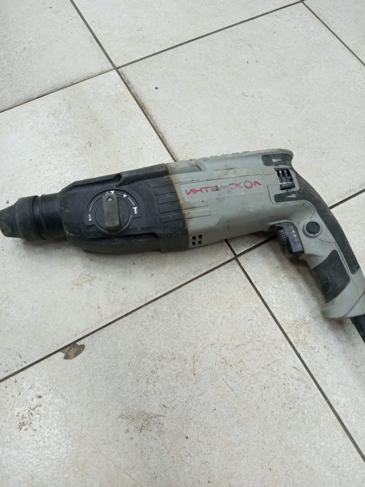 Перфоратор Интерскол п26\800