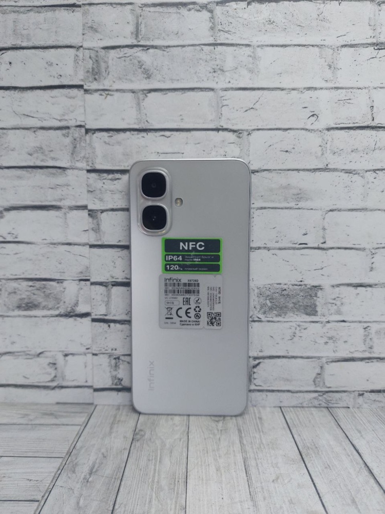 Мобильный телефон Infinix Smart 10 3/64