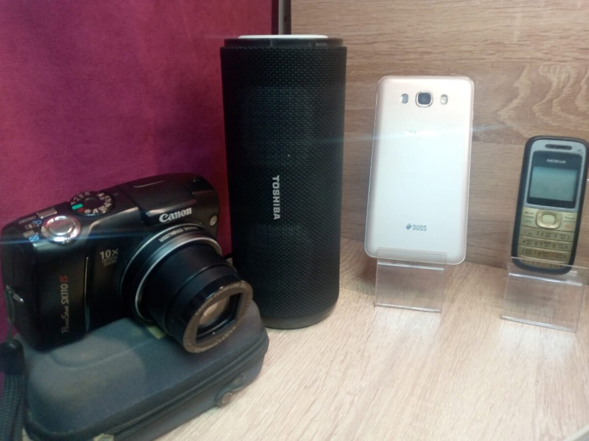 Смартфон Samsung J7 2015