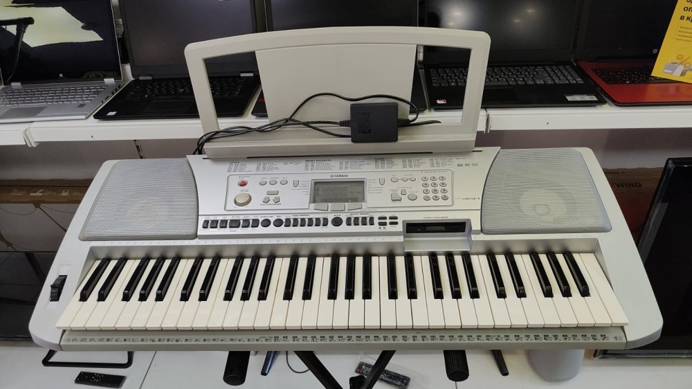 Синтезатор Yamaha PSR450