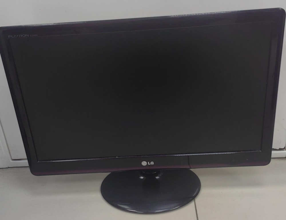 Монитор LG Flatron e2350v