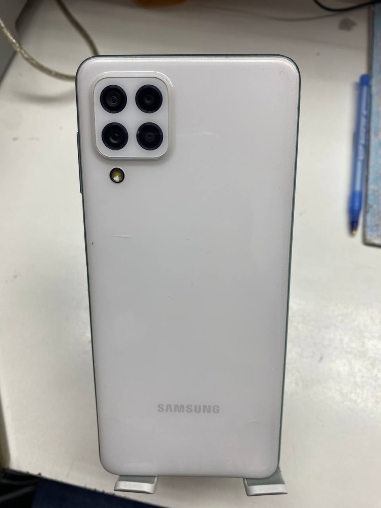 Смартфон Samsung A22