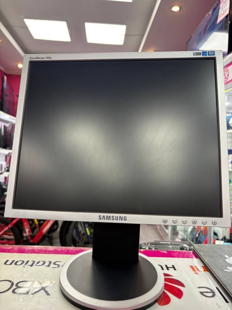 Монитор Samsung 740N