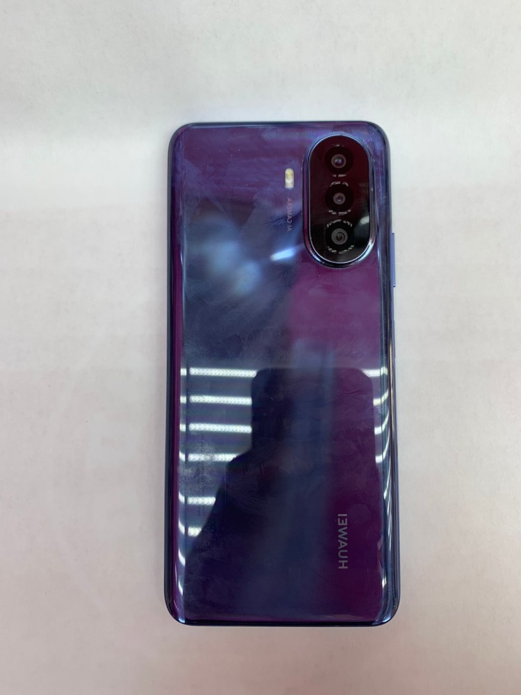 Смартфон Huawei Y70