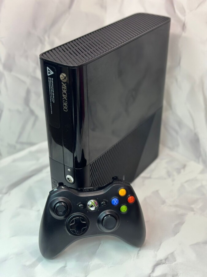 Игровая приставка XBOX 360 200гб
