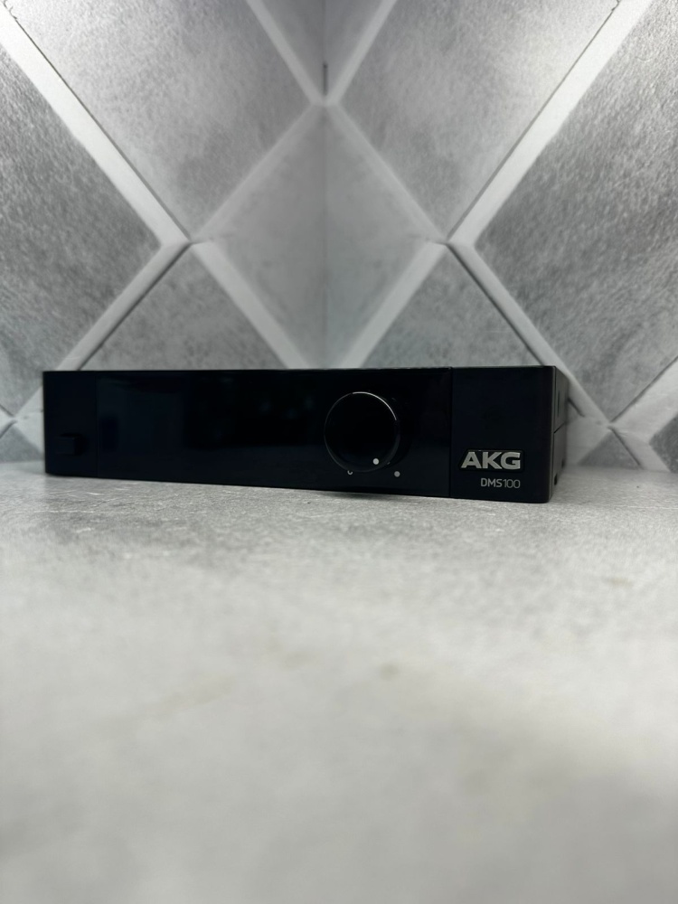 Вокальная цифровая радиостанция Akg dms100