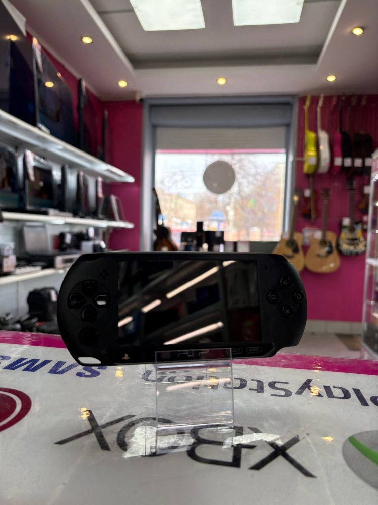 Игровая приставка PSP