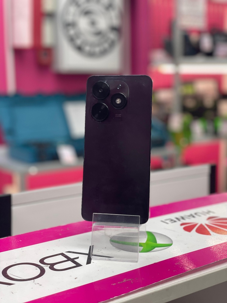 Мобильный телефон Tecno Spark 2024 3/64