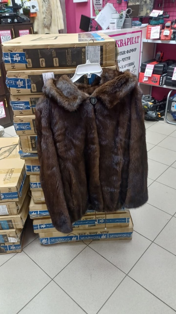 Шуба с капюшоном НОРКА 52 Р.