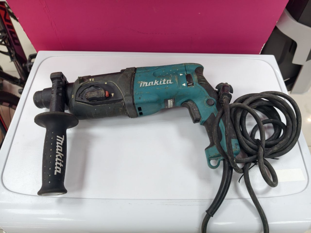 Перфоратор Makita
