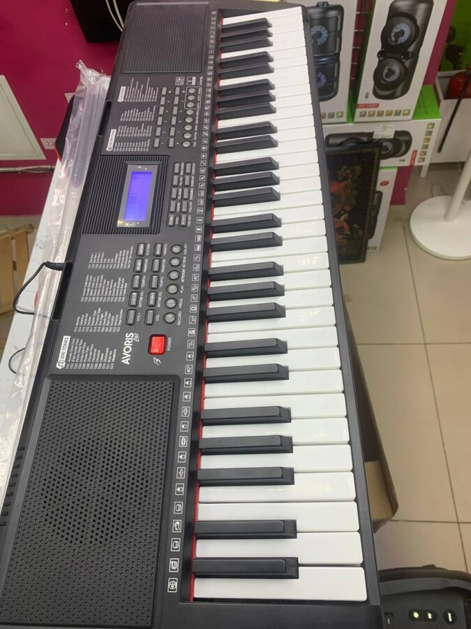 Синтезатор Avoris C61