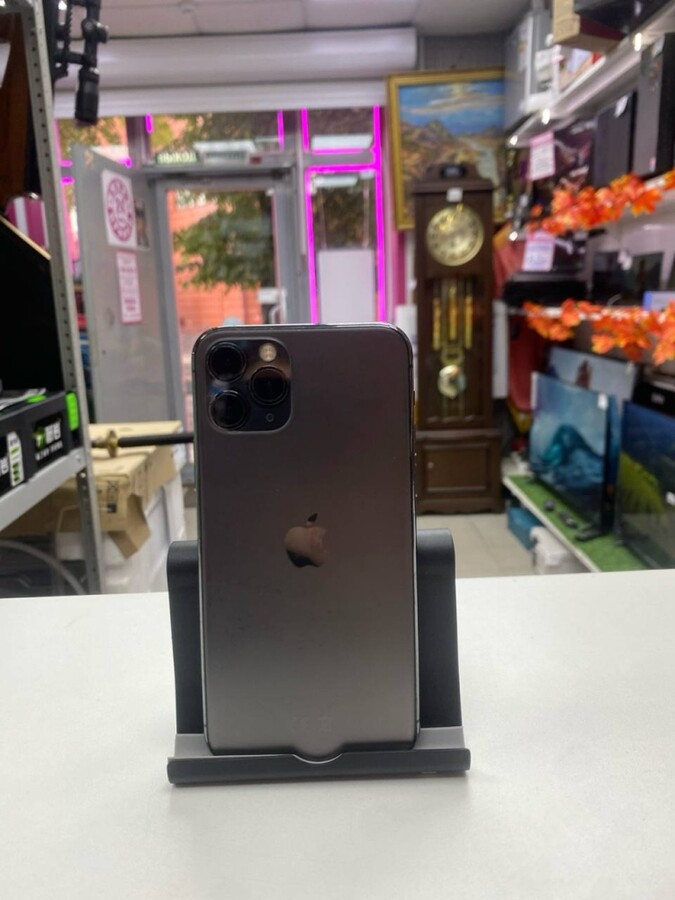 Смартфон iPhone 11 PRO 64 Gb