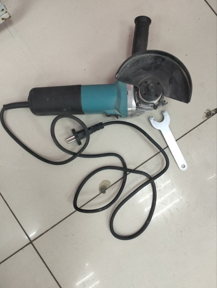 УШМ (Болгарка) MAKITA