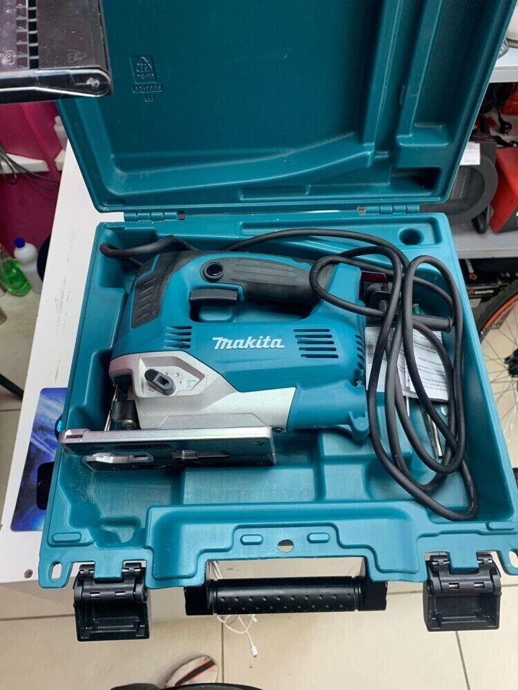 Лобзик Makita JV0600K