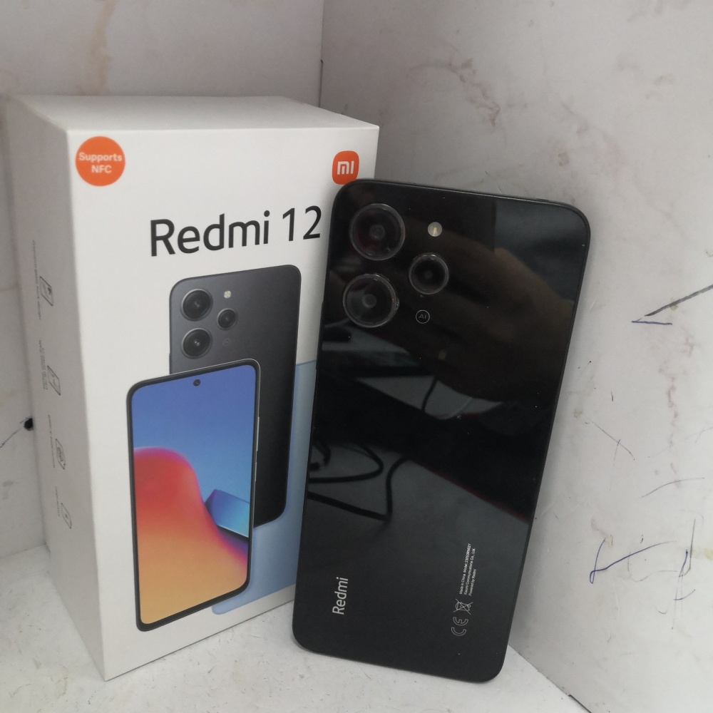 Смартфон Xiaomi Redmi 12 4 128