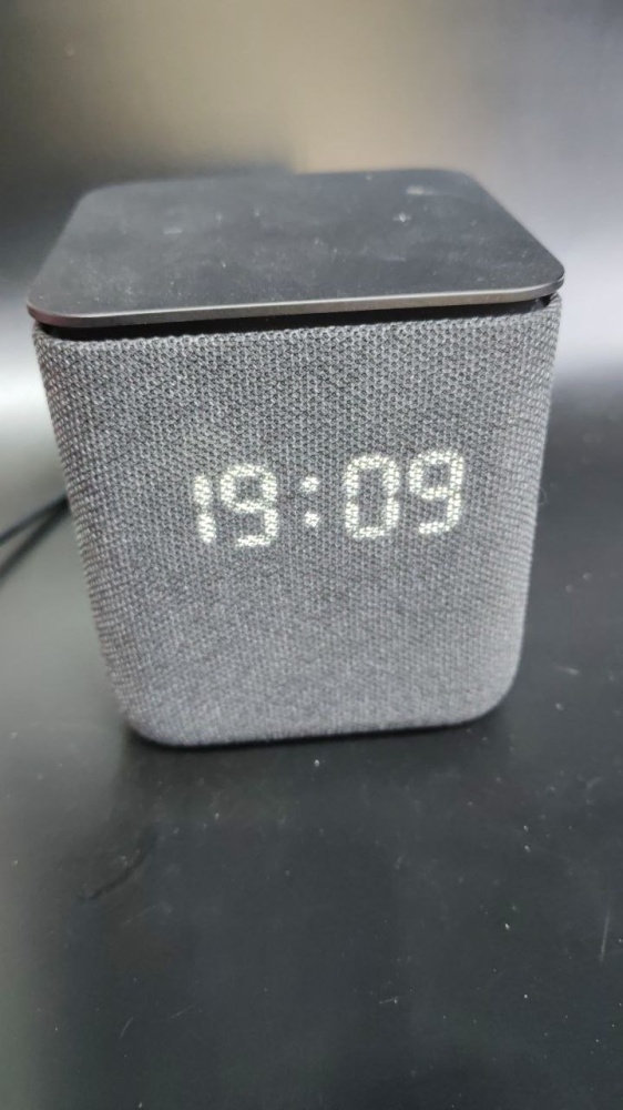 Акустика Яндекс-станция Миди с часами