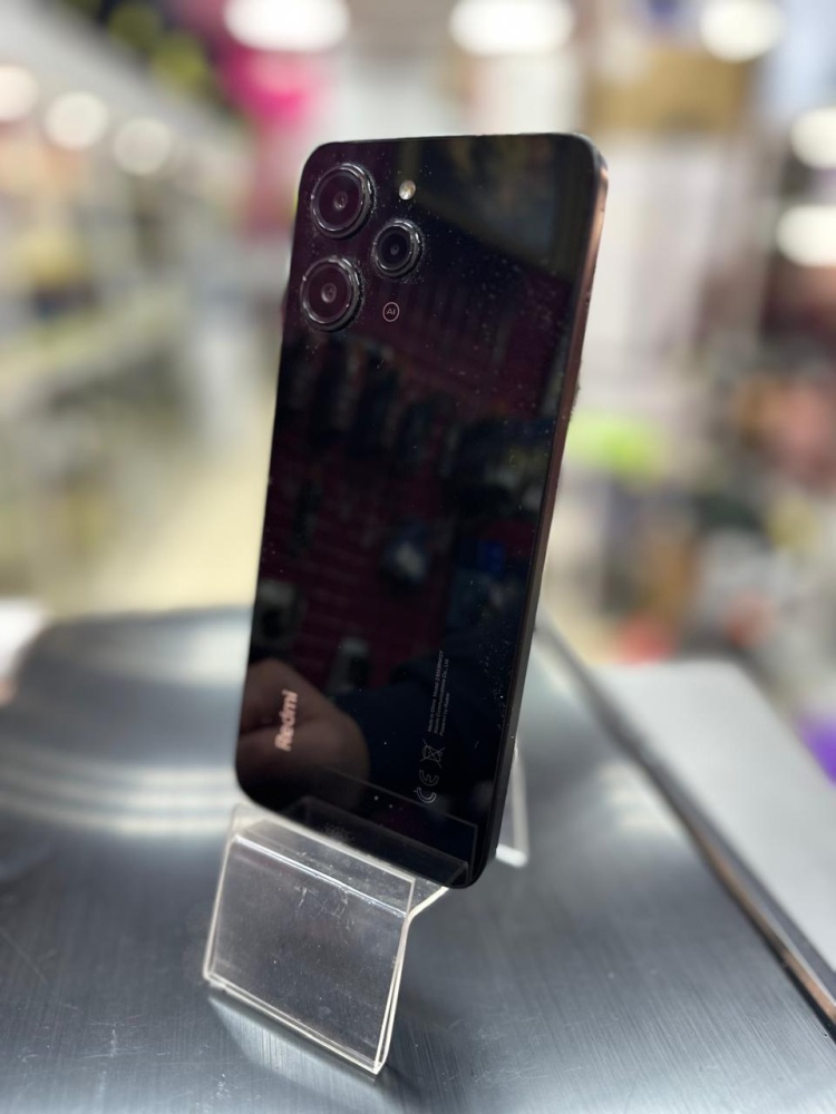 Смартфон Xiaomi Redmi 12