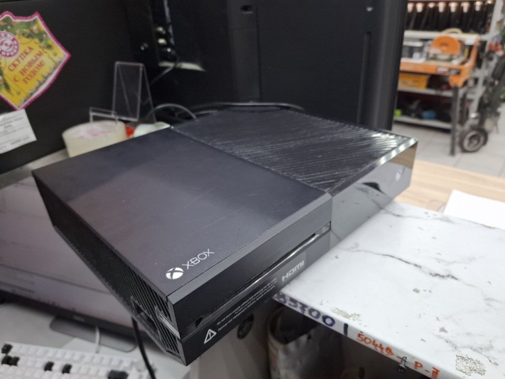 Игровая приставка XBOX ONE 1 tb