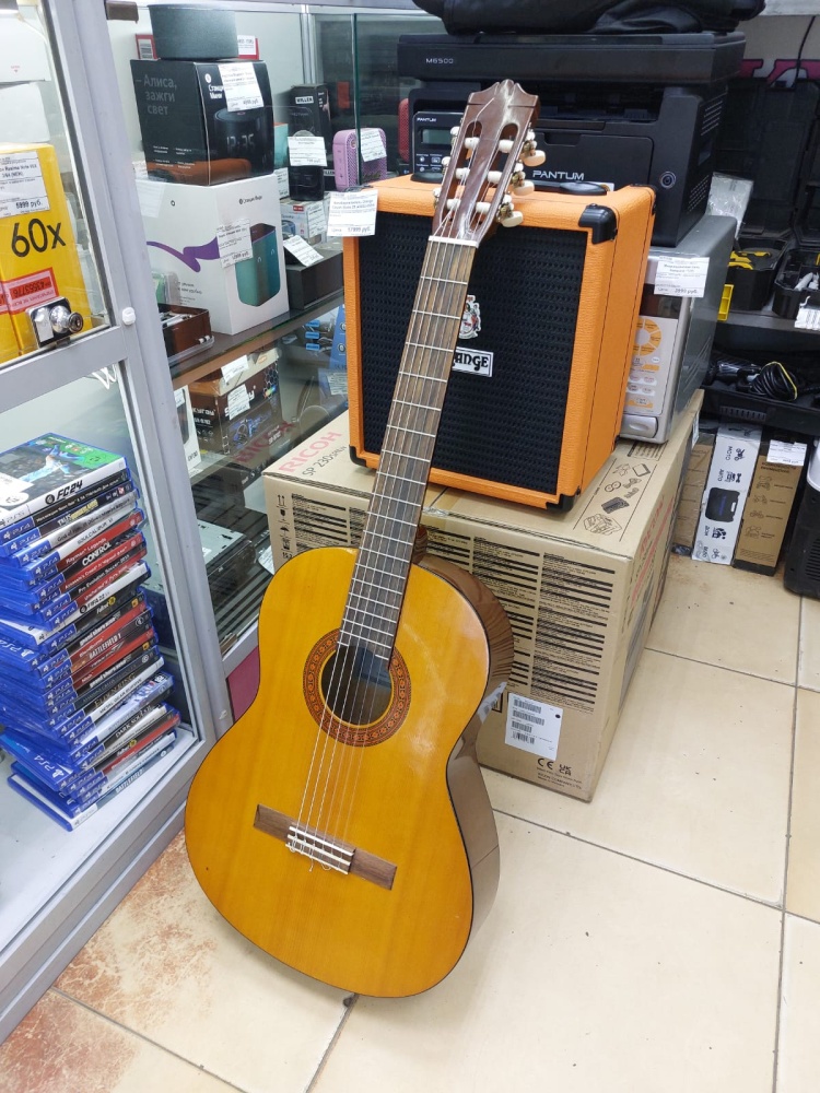 Гитара yamaha c40