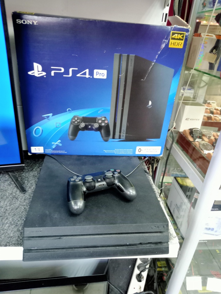 Игровая приставка Sony PlayStation 4 PRO
