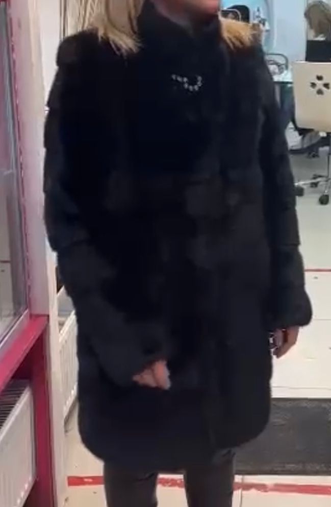 Шуба норка поперечная черная разм 44