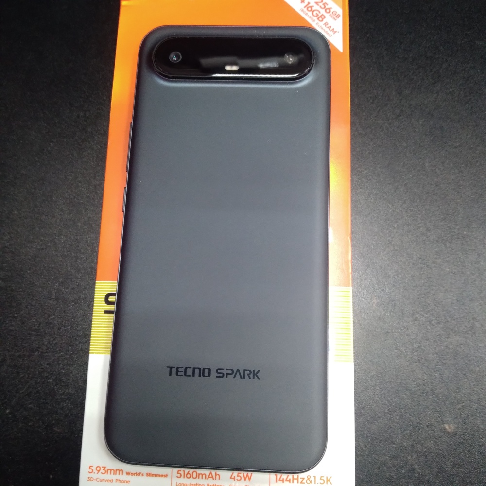Мобильный телефон Tecno spark slim 8/256