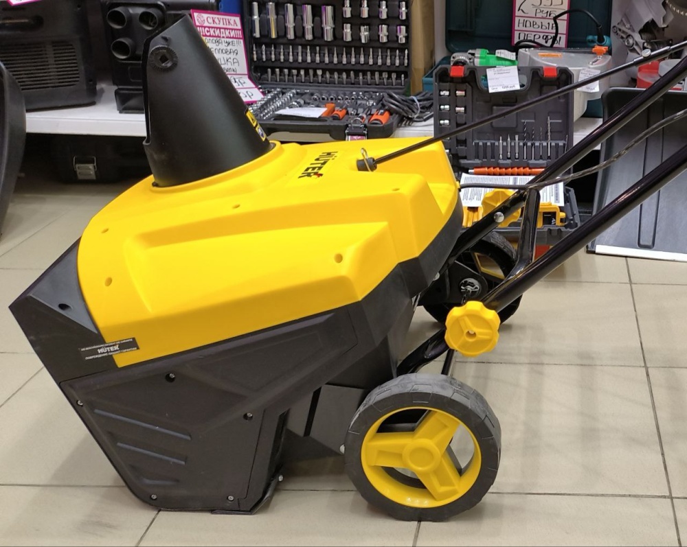 Снегоуборочная машина Huter