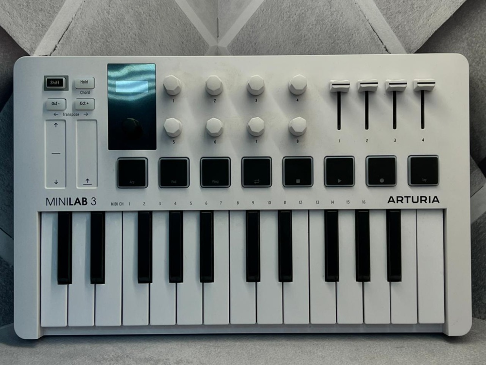 Миди-клавиатура Arturia Mini Lab 3