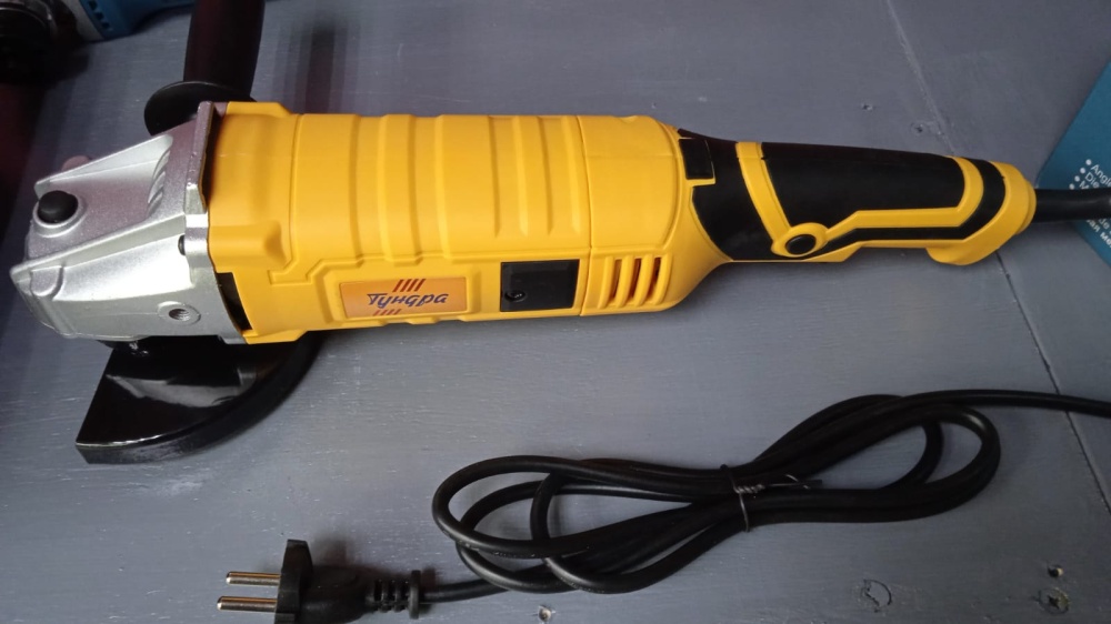 УШМ (Болгарка) Тундра