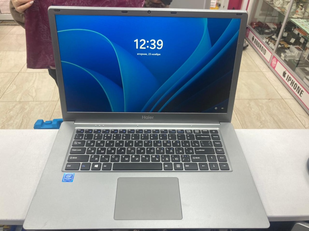 Ноутбук Haier u1530em