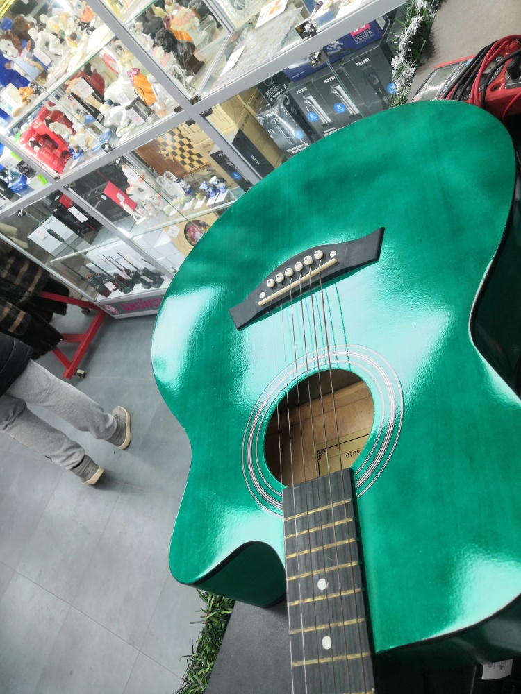 Гитара belucci 4010