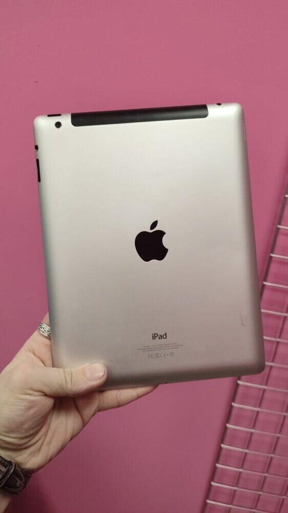 Планшет Apple iPad 4 64гб