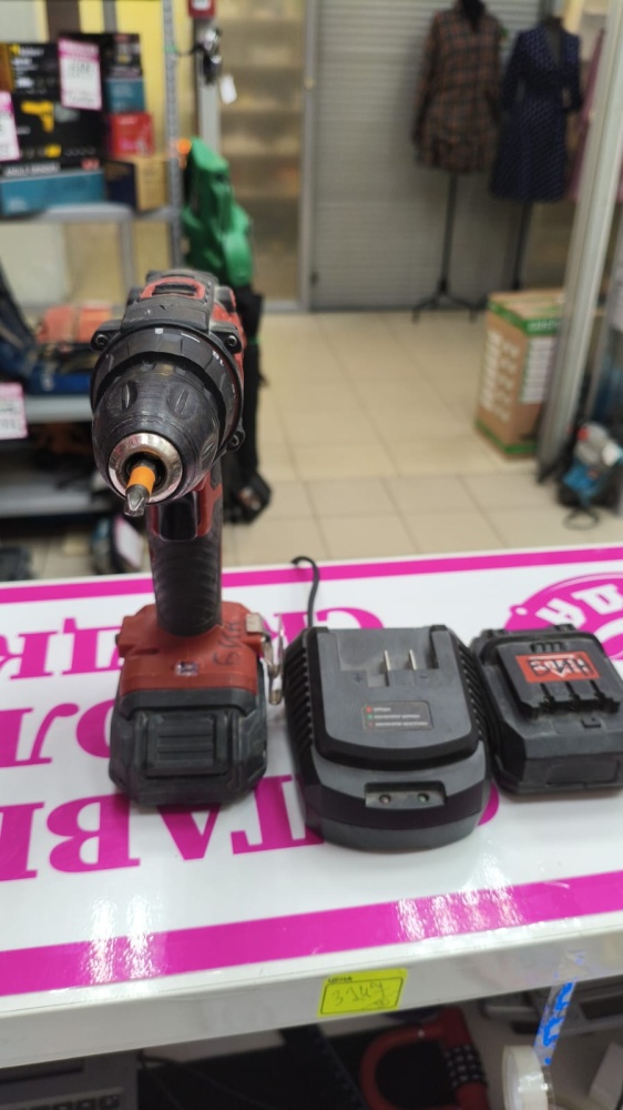 Шуруповерт Elitech