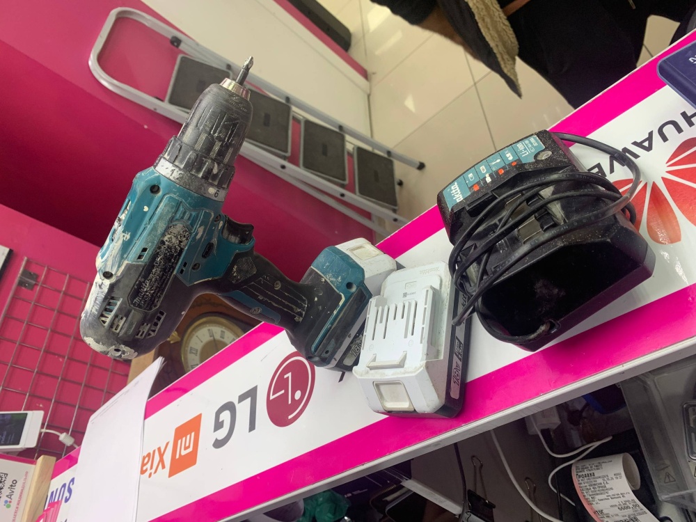 Шуруповерт Makita